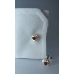 Cufflinks with pearls and garnet