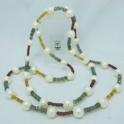 Long necklace with pearls, labradorite, rhodolite and citrine quartz