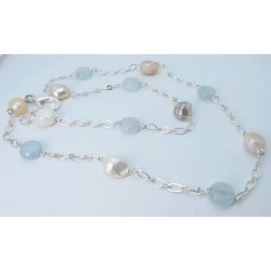 Necklace with baroque pearls and aquamarine