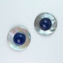 Earrings with Tahiti mother of pearl and cabochon lapis lazuli