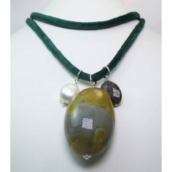 Green velvet necklace with keshi pearl, chalcedony and brown labradorite
