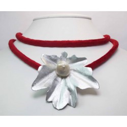 Red velvet necklace with aluminum leaf and baroque pearl