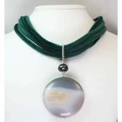 Multistrand green velvet necklace with agate and grey pearl