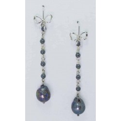 Orecchini in argento con perle ed ematite