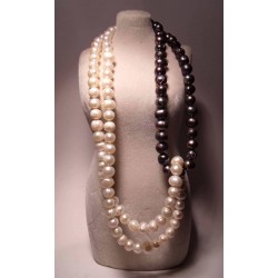 Collana "nodo" di perle bianche e grigie