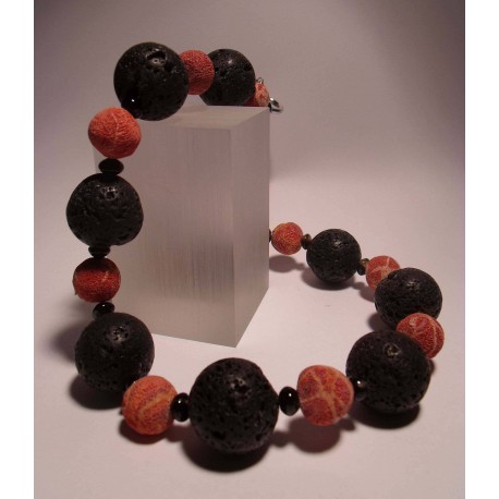 Necklace with madrepora, lava stone and onyx