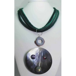 Multistrand velvet necklace with Tahiti mother of pearl, amethyst, labradorite, Swarovski crystal and Botswana agate geode