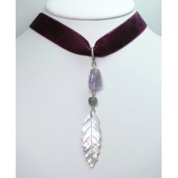 Purple velvet chocker with mother of pearl carved leaf, labradorite and amethyst