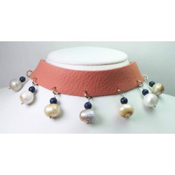 Pink leather chocker with baroque pearls and lapis lazuli