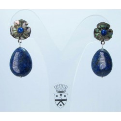 Flower earrings with black carved Tahiti mother of pearl, lapis lazuli cabochon and teardrop