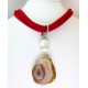 Collana multifilo di velluto rosso con agata del Botwana e perla keshi