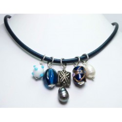 Blue leather necklace with murrine, peacock and white baroque pearls